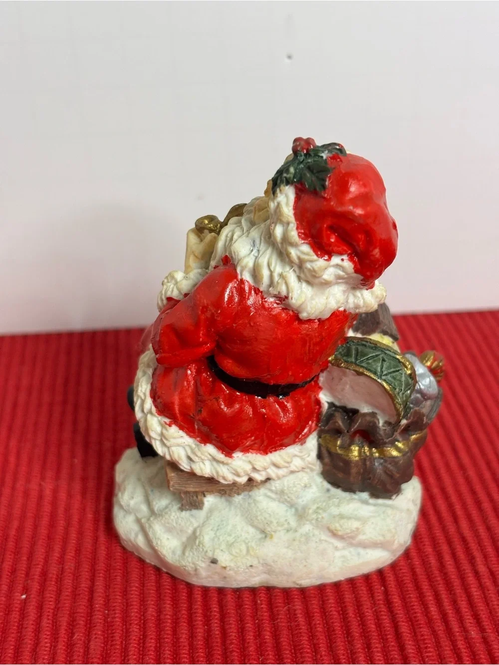 International Santa Claus Collection. Santa with a Bag of Toy 1992
